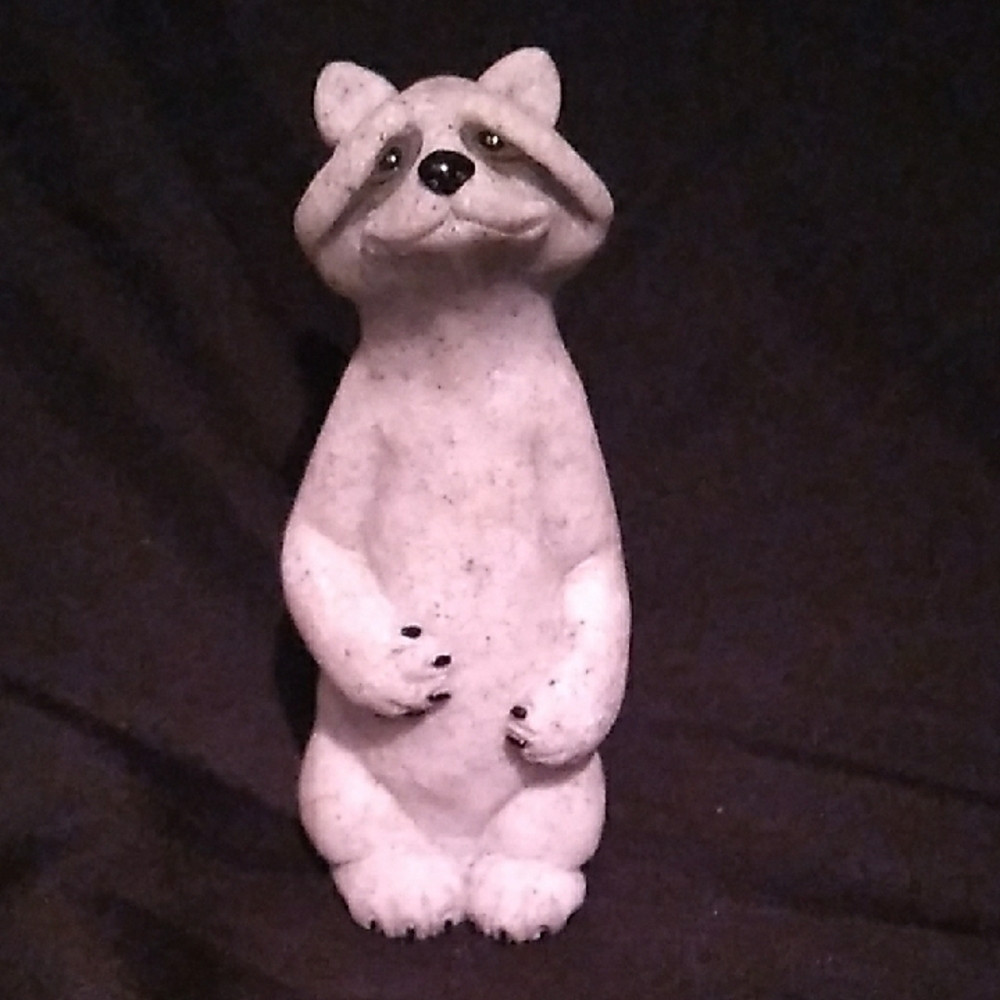Vintage Quarry Critters Raccoon "Ragoo" Figurine